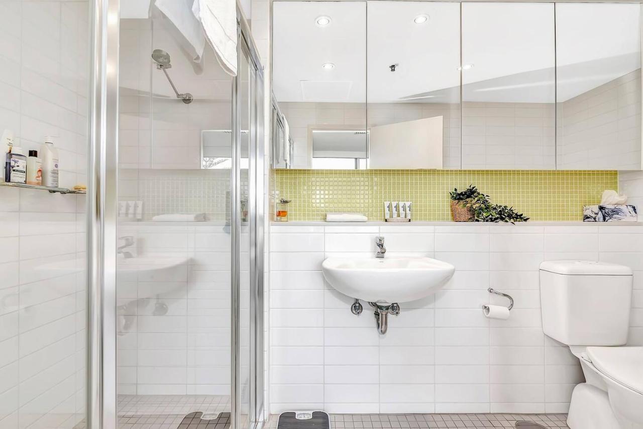 Waterfront Resort-Style Living At Glenelg Beach アデレード エクステリア 写真