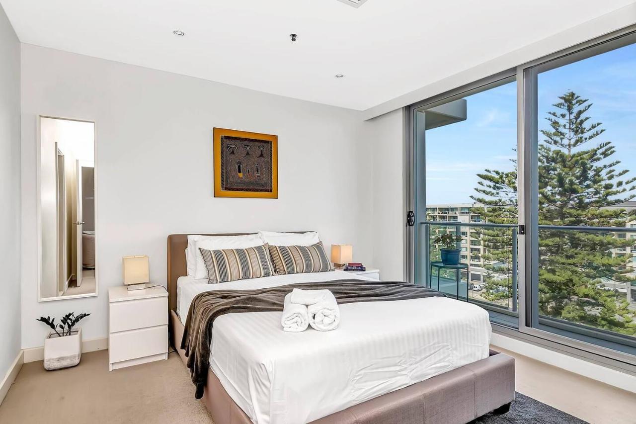 Waterfront Resort-Style Living At Glenelg Beach アデレード エクステリア 写真